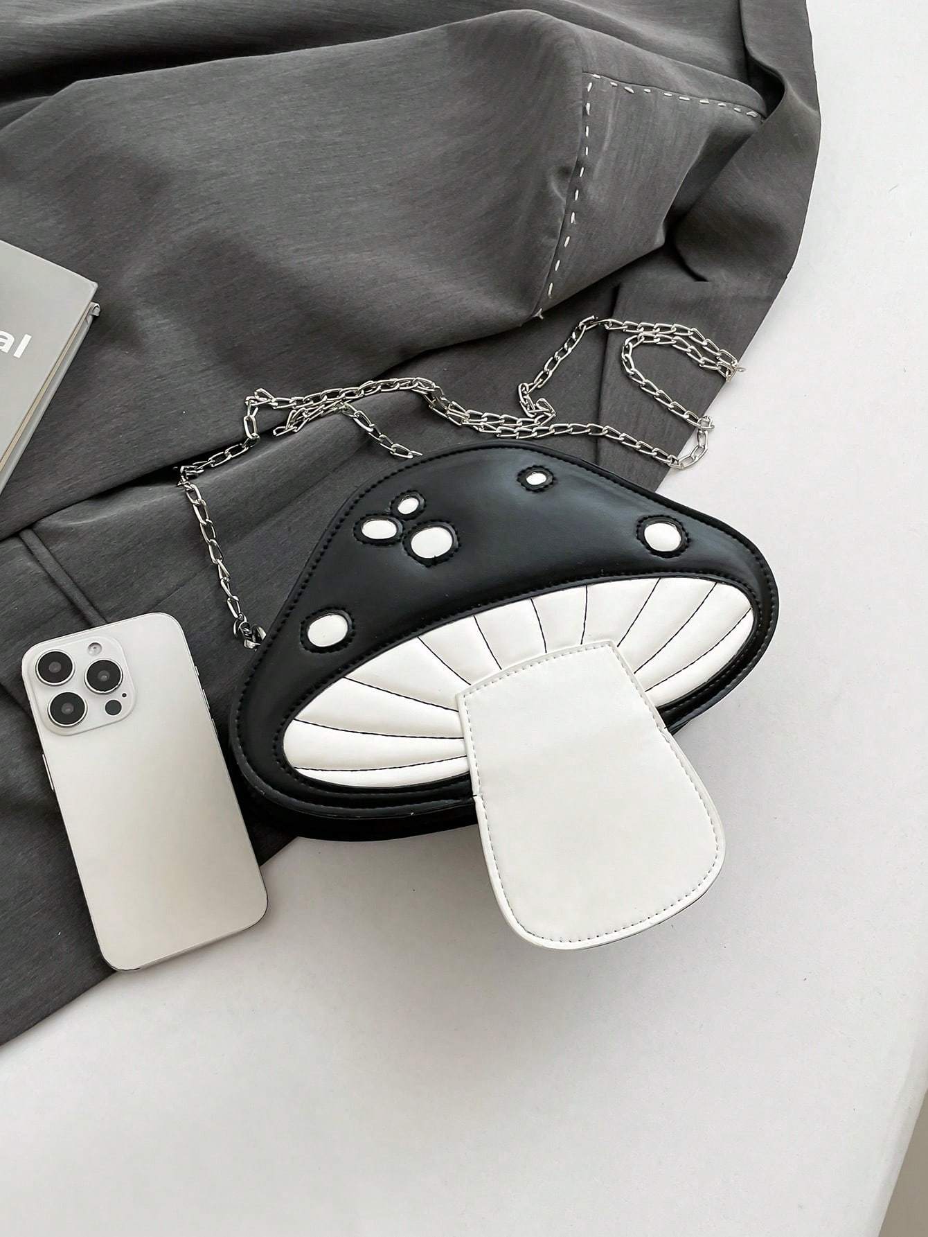 Mushroom Crossbody Chain Bag