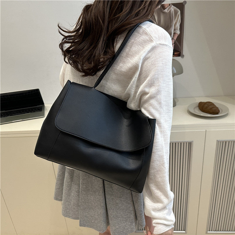 The Quiet Luxe Handbag