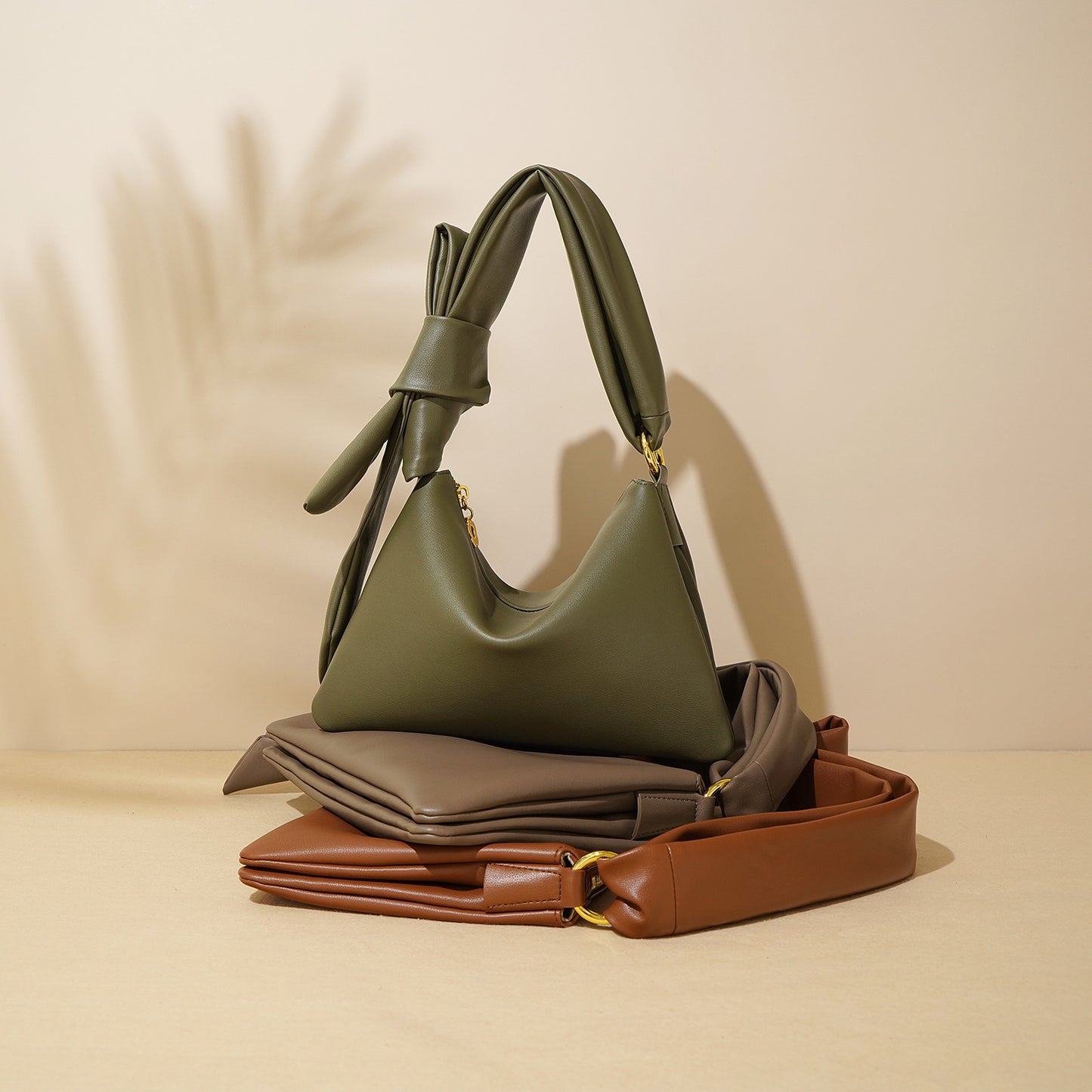 Trinity Knot Leather Purse
