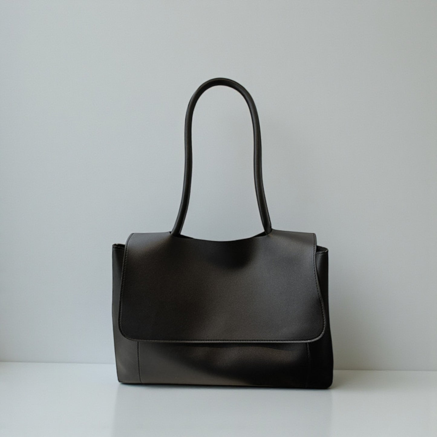The Quiet Luxe Handbag
