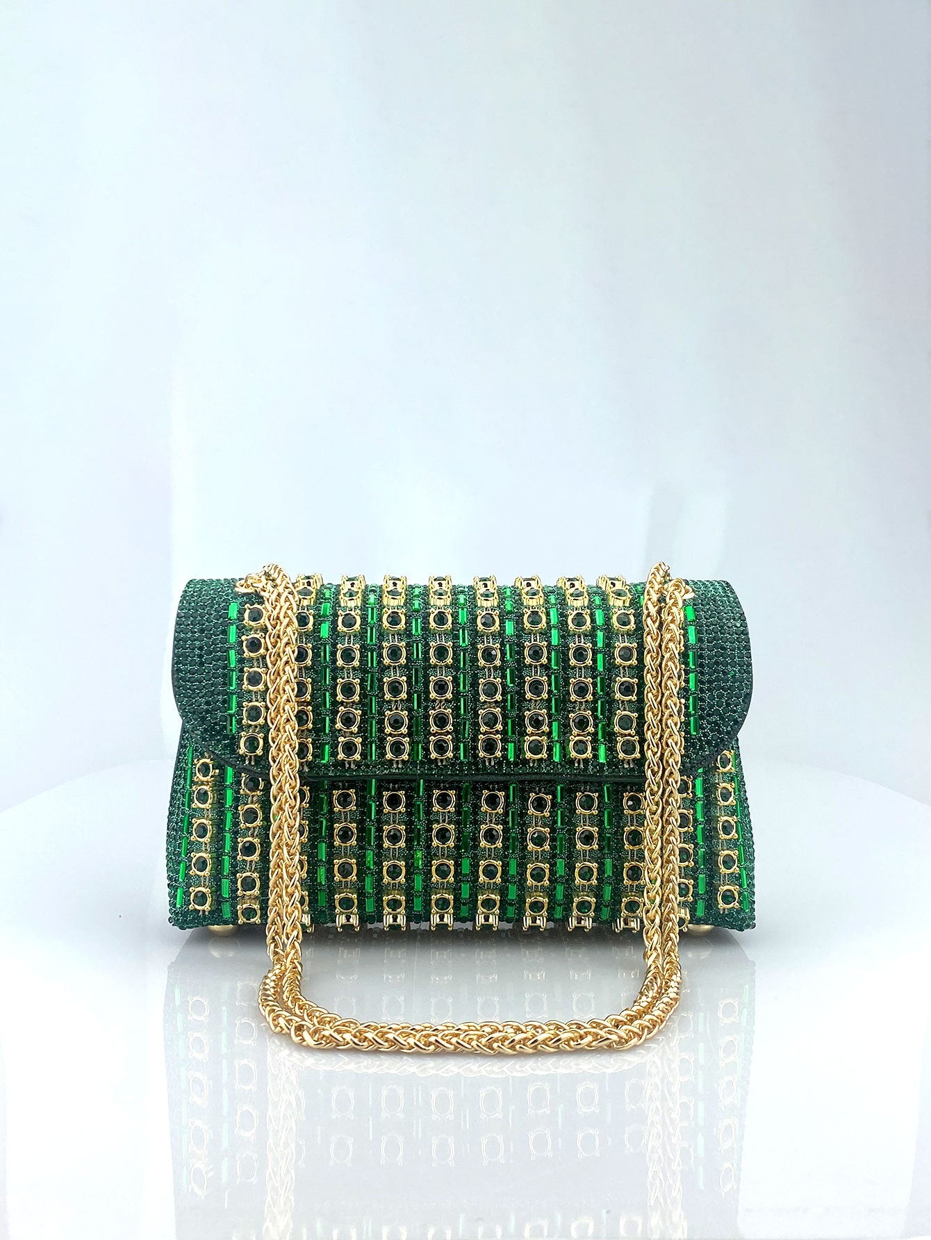 New Elegant Evening Dress Style Brooch-Adorned Clutch Bag with Rhinestones Chain Strap and Cheongsam Design for Formal Occasions